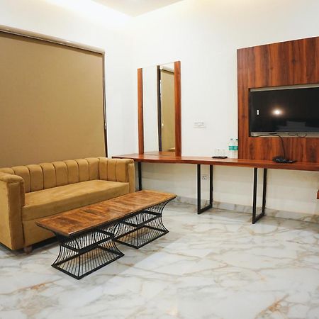 The Krati Resort & Convention Centre بريلي المظهر الخارجي الصورة