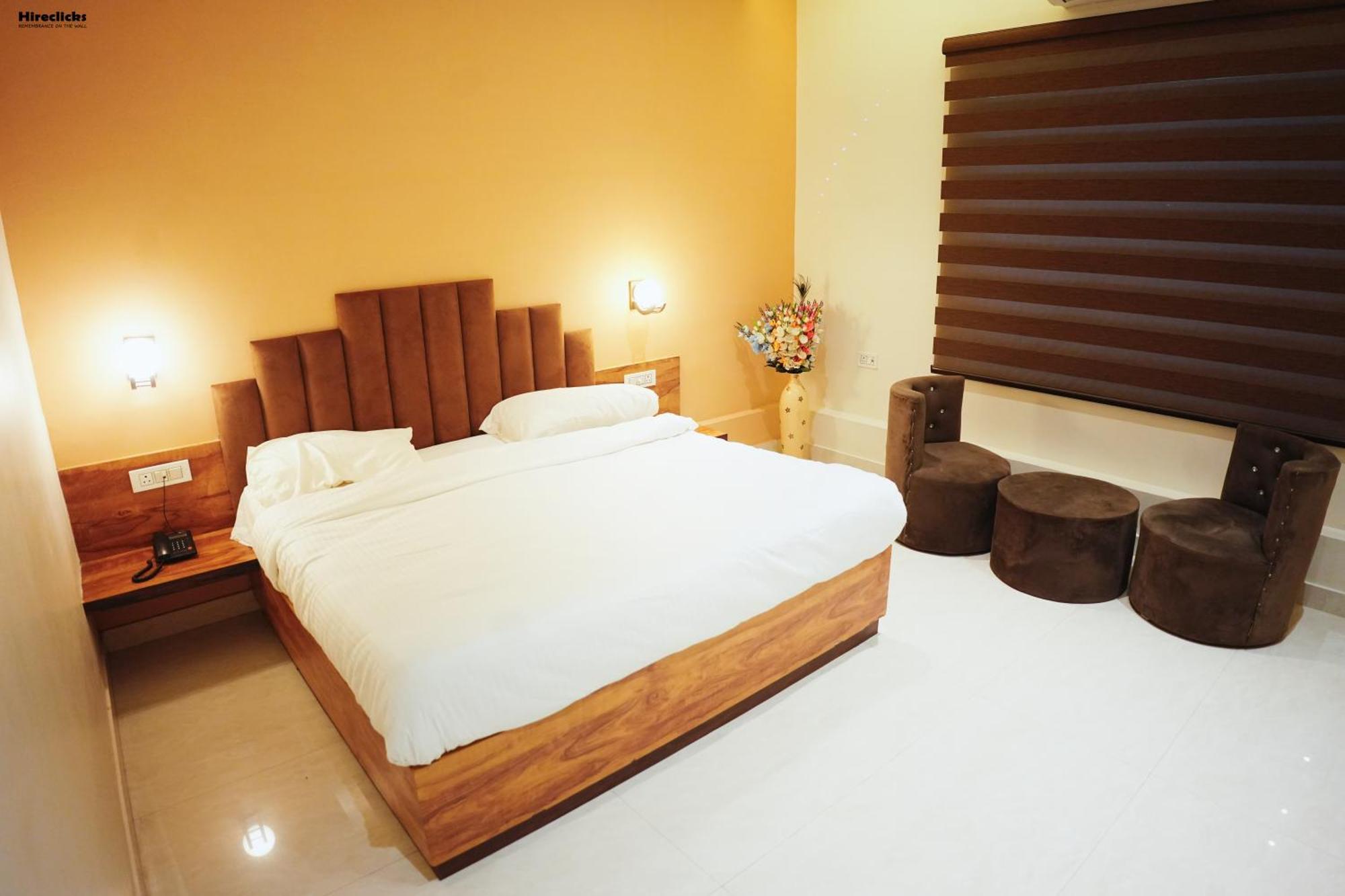 The Krati Resort & Convention Centre بريلي المظهر الخارجي الصورة