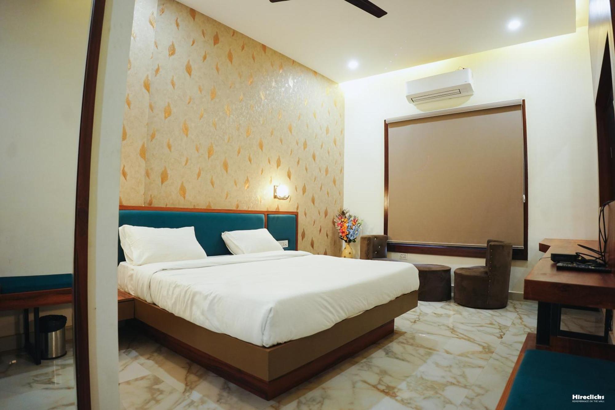 The Krati Resort & Convention Centre بريلي المظهر الخارجي الصورة